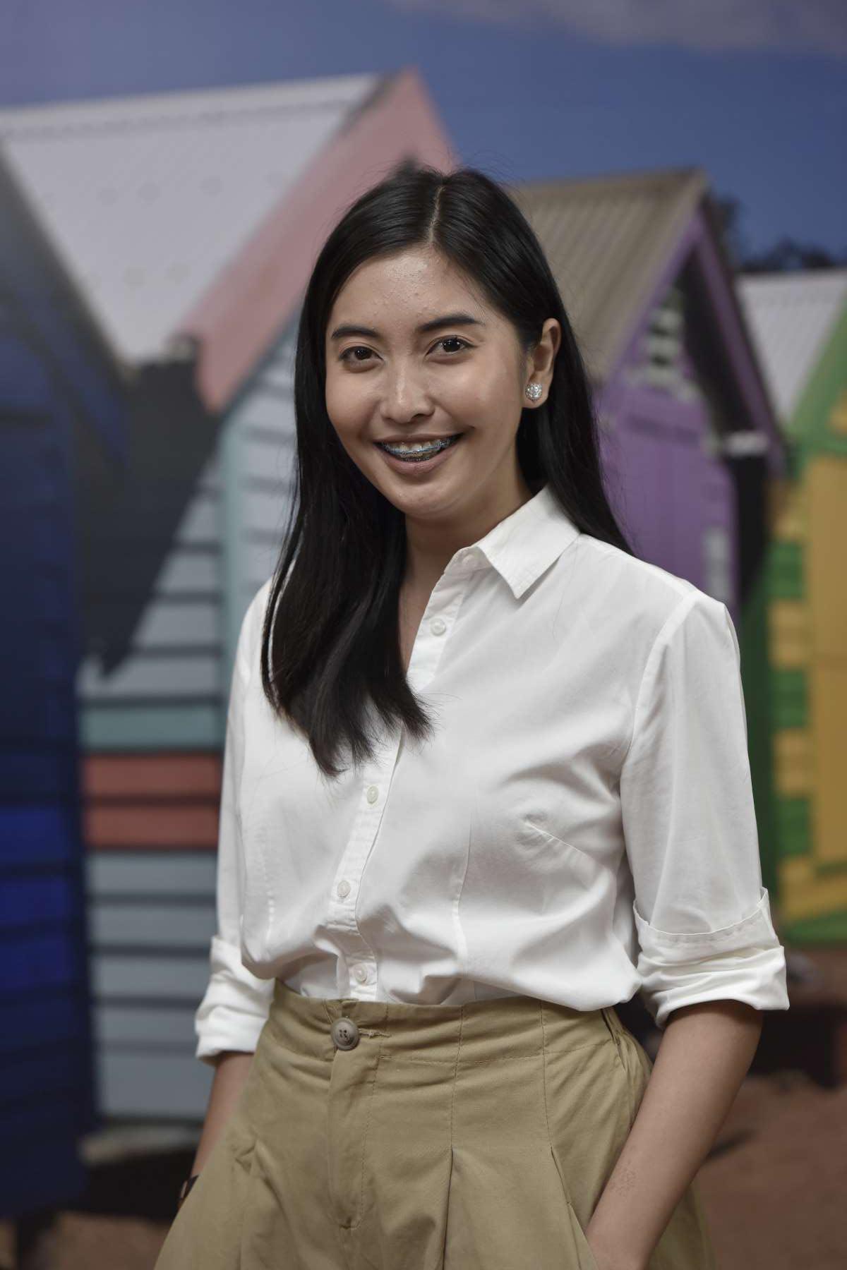 Apple Davalos leads a group of fellow Australia Awards alumni in providing immediate humanitarian assistance to the Lumad school children and teachers who are currently residing at the University of the Philippines (UP) Diliman campus. Apple met these children in 2019 when they sought refuge at the Commission on Human Rights (CHR) where she is working. These children fled to Manila from Mindanao due to the widespread human rights violations in their community, primarily the series of forced closures of their Salugpungan schools (Lumad schools) in Davao Region. During the COVID-19 crisis, Apple found out that the children were left to fend for themselves during the Metro Manila community quarantine. She immediately contacted the volunteer Lumad schoolteacher to find out how they can help, and one phone call led to a massive donation drive called da'gap. This Manobo term means "to hurry somewhere to help because of an urgent crisis".